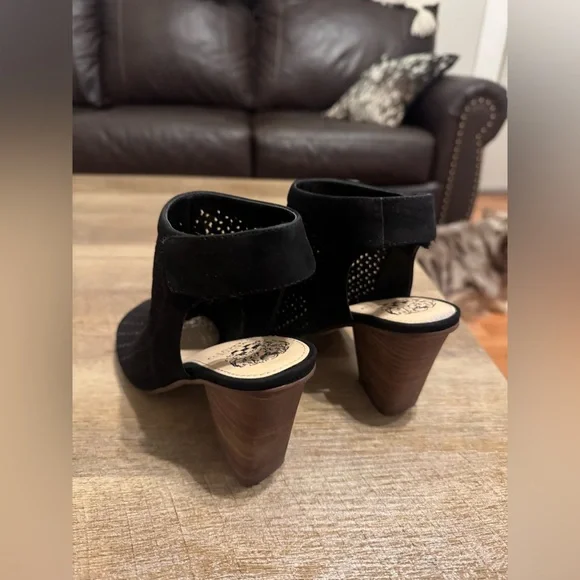 Vince Camuto Leather Heels - Picture 2 of 5